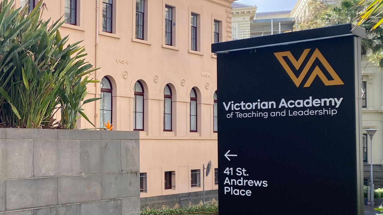41 St Andrews Place Academy signage