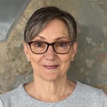 Headshot of Elaine Vitale