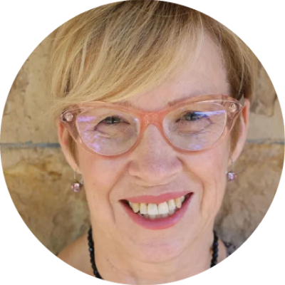 Headshot of Heather De Blasio who is a facilitator of the Elevate: Experienced Principals professional learning at the Academy 