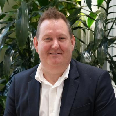 Headshot of Mark Hanson