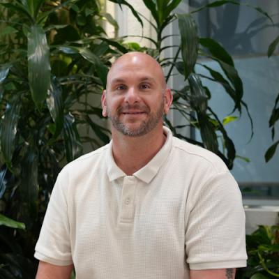 Headshot of Simon Obrien